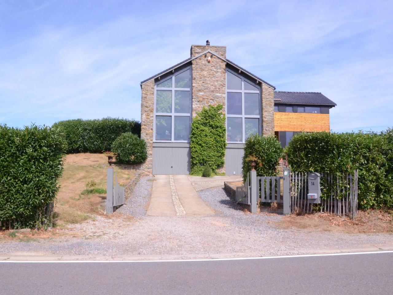 Gorgeous Holiday Home In Stoumont With Garden Eksteriør bilde