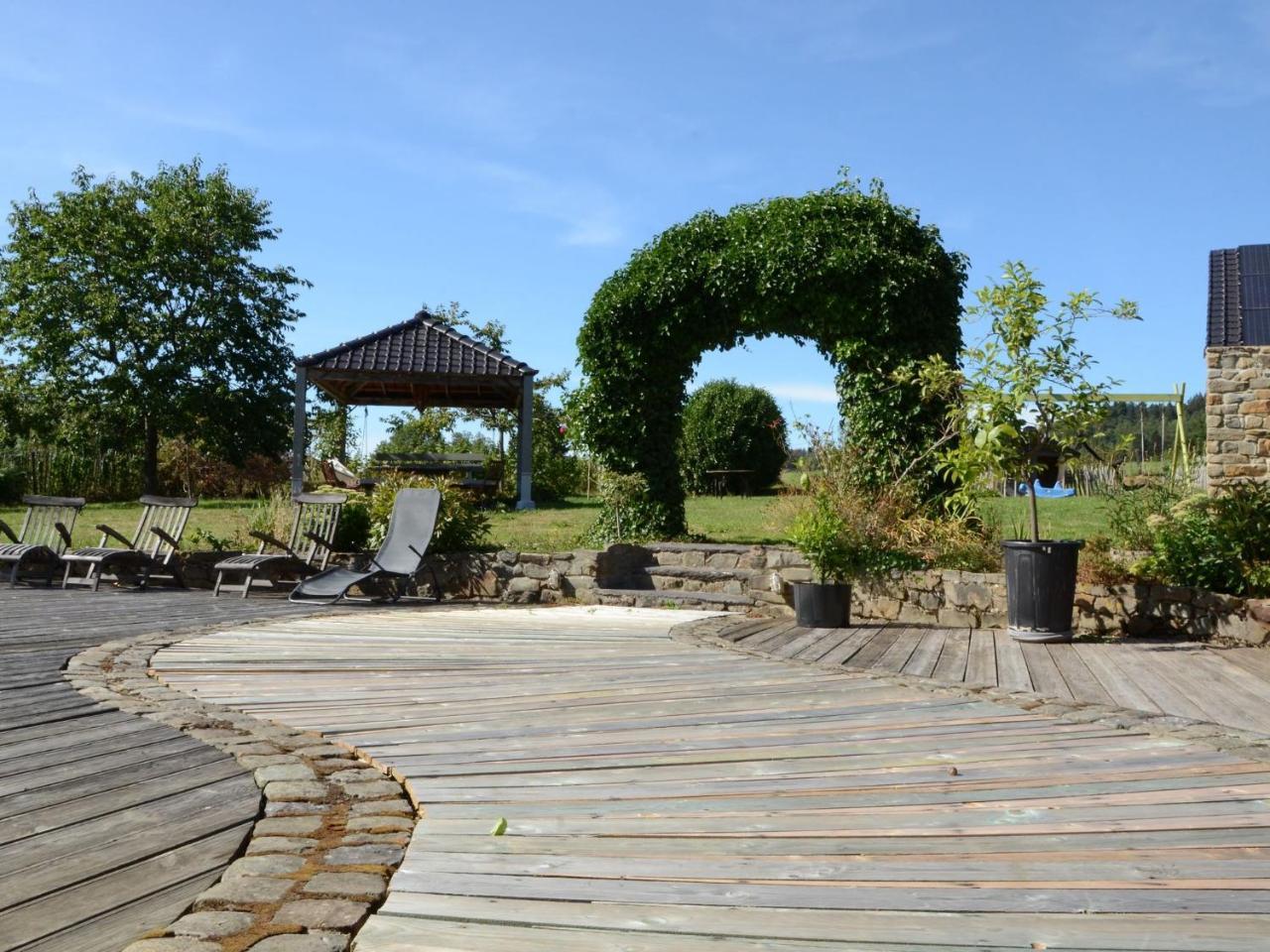 Gorgeous Holiday Home In Stoumont With Garden Eksteriør bilde