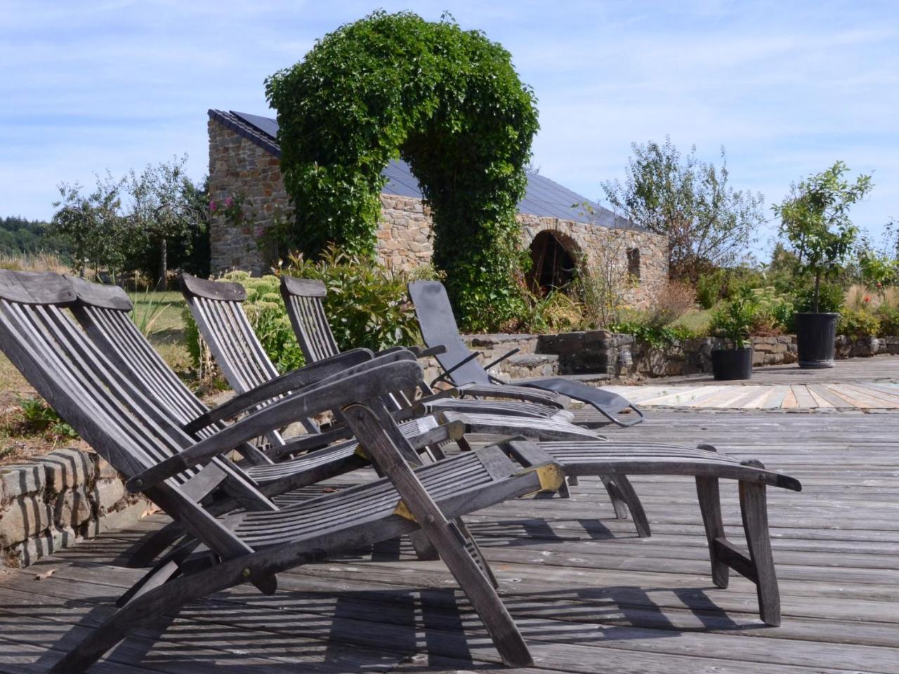 Gorgeous Holiday Home In Stoumont With Garden Eksteriør bilde