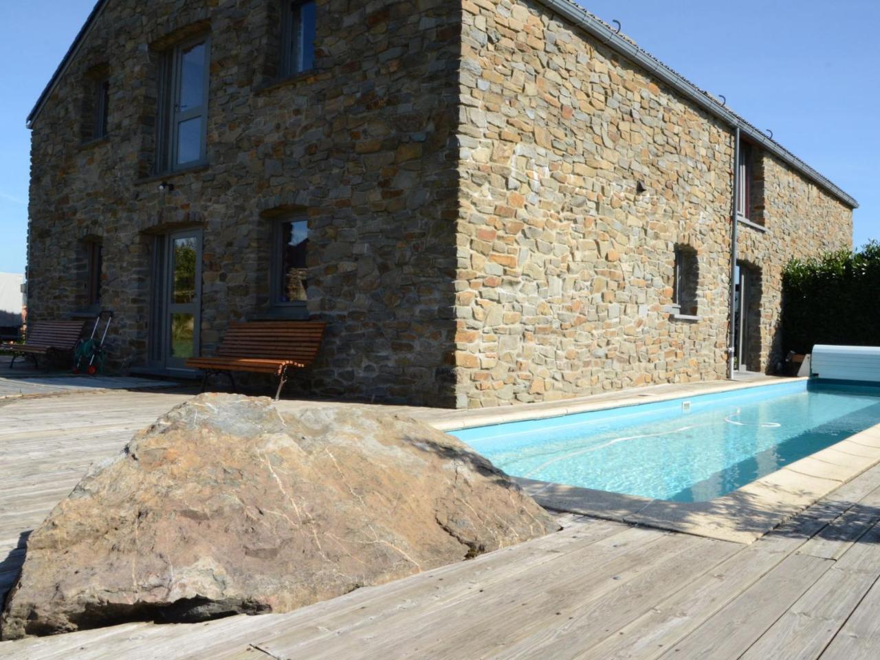 Gorgeous Holiday Home In Stoumont With Garden Eksteriør bilde